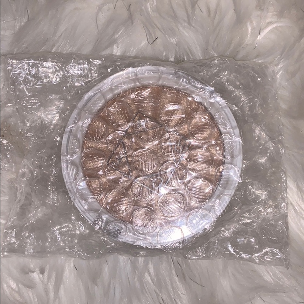 Ofra highlighter